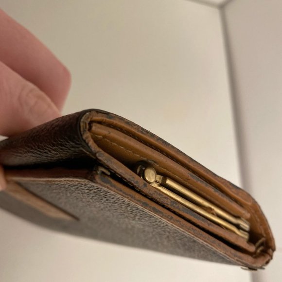 SOLD Vintage Celine Longwallet - Picture 9 of 16